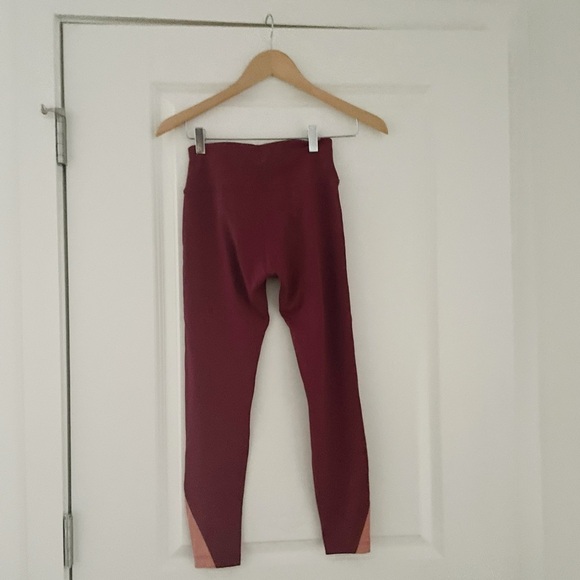 Peloton Move Mission Colorblock Strappy Bra Leggings Set - Picture 9 of 13